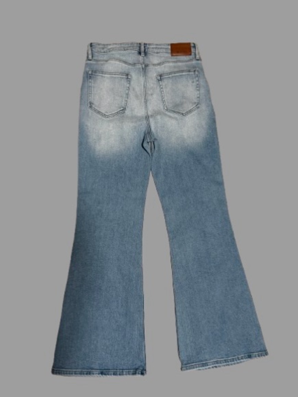 Hidden Jeans Size 31 High Rise Light Wash Denim - Picture 3 of 6